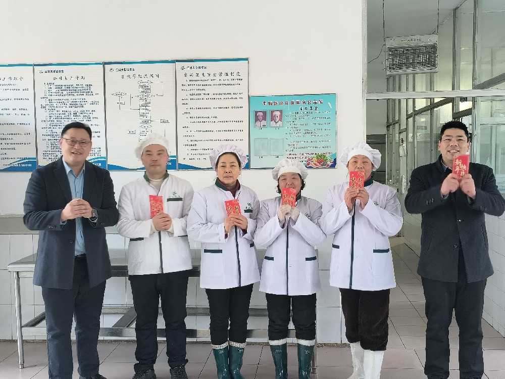 新春慰問送溫暖 年味濃時情更濃